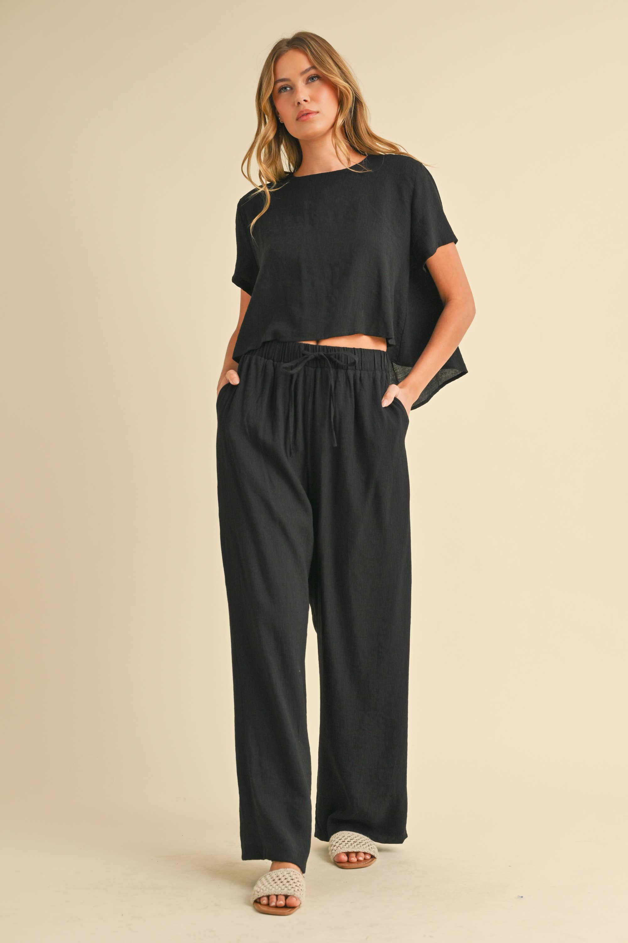 GAUZE SHORT SLEEVE CROP TOP AND STRAIGHT PANTS SET: Beige