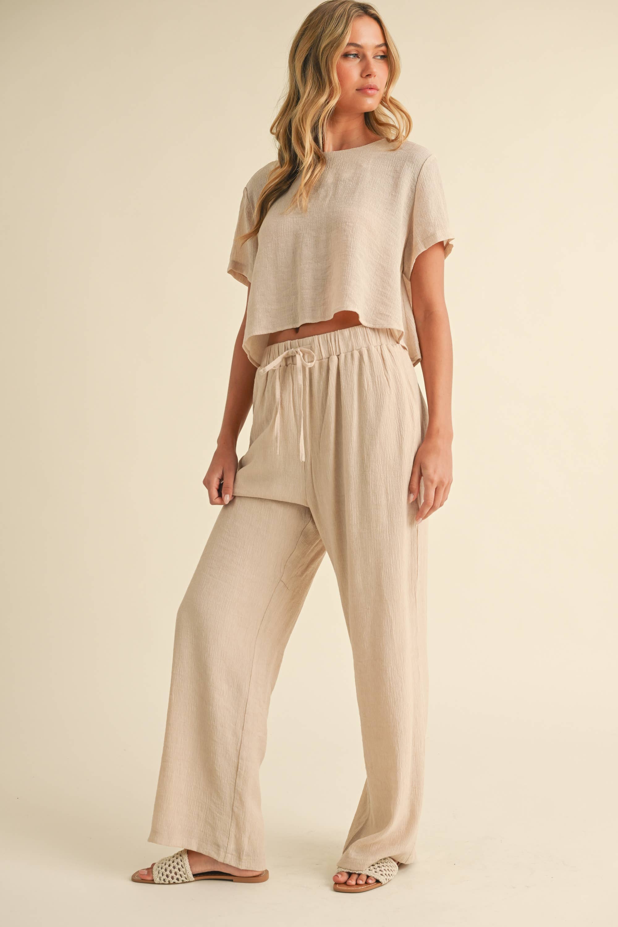 GAUZE SHORT SLEEVE CROP TOP AND STRAIGHT PANTS SET: Beige