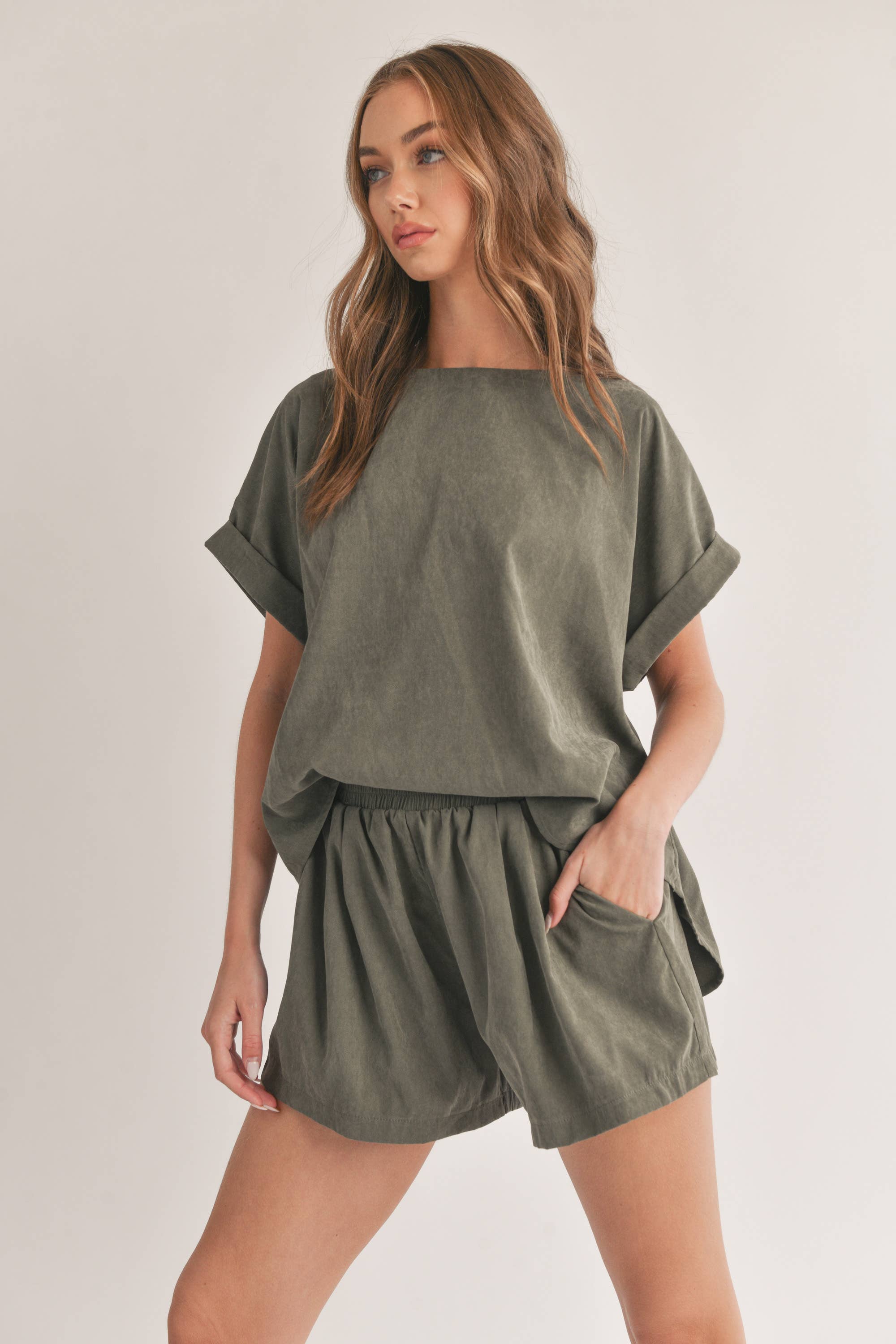 RELAXED FIT TOP AND SHORTS(W/ POCKET) TWO PIECE SET : OLIVE