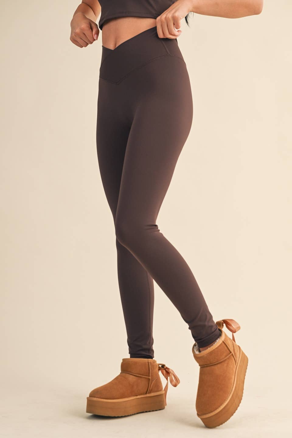 High Waist Crossover Legging: Chocolate