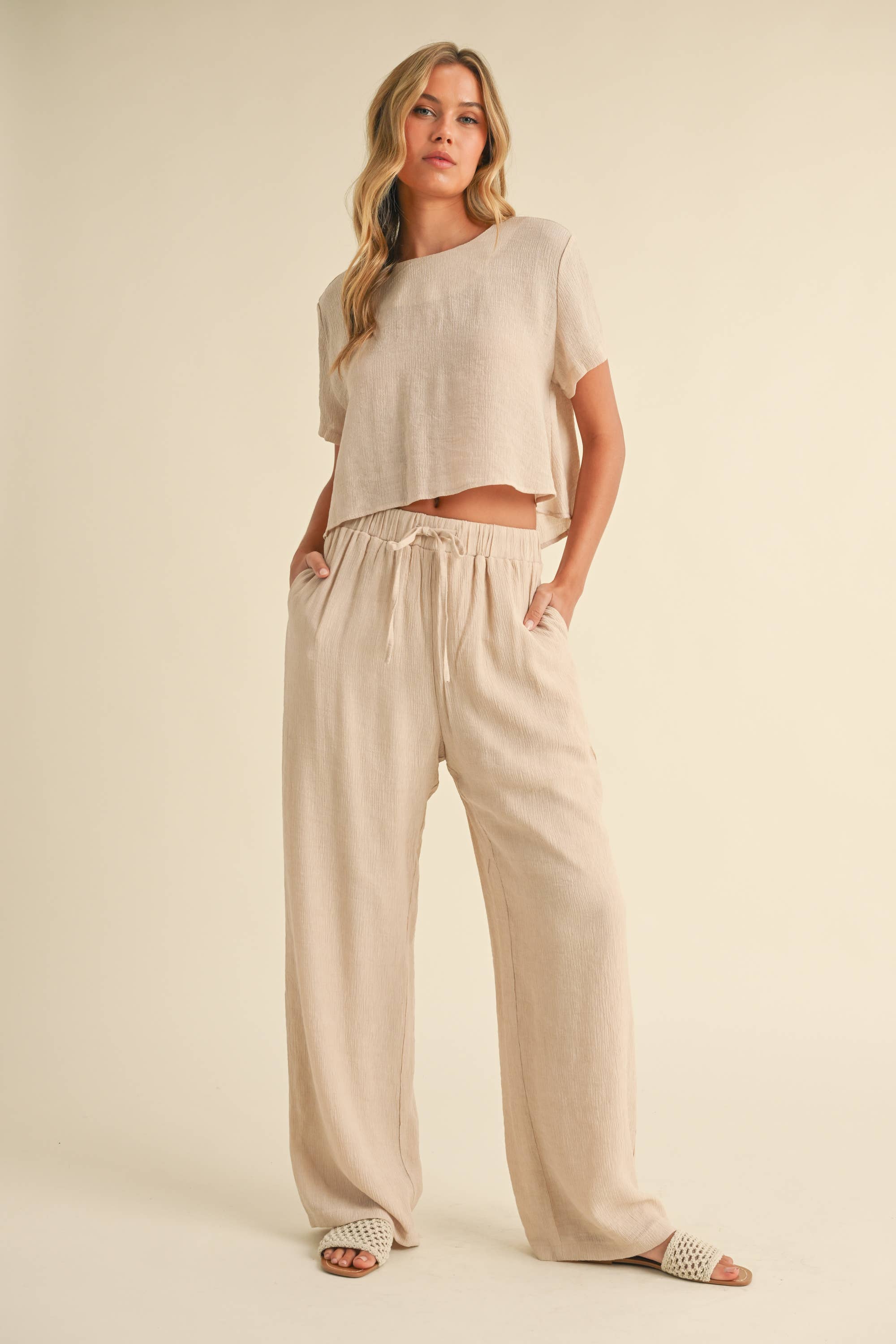 GAUZE SHORT SLEEVE CROP TOP AND STRAIGHT PANTS SET: Beige