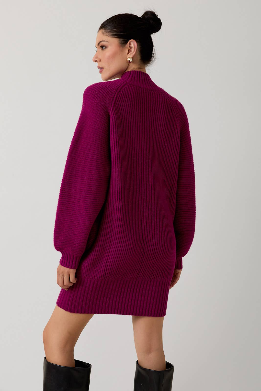 MOCK NECK COZY SWEATER DRESS: MAGENTA