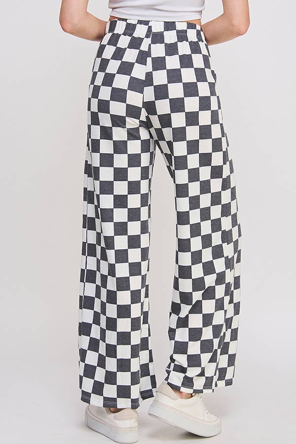 HIGH WAIST CHECKERED STRAIGHT LEG KNIT PANTS: BLACK/WHITE