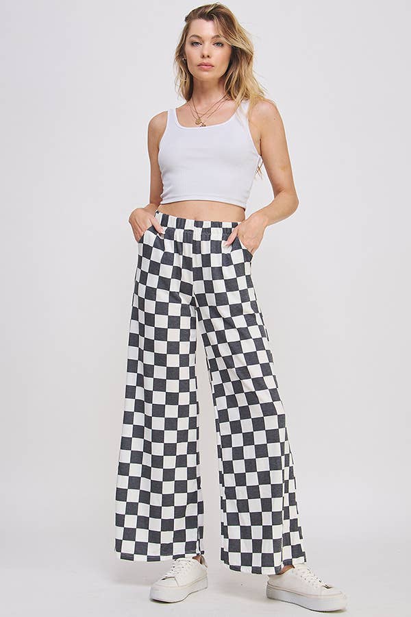 HIGH WAIST CHECKERED STRAIGHT LEG KNIT PANTS: BLACK/WHITE