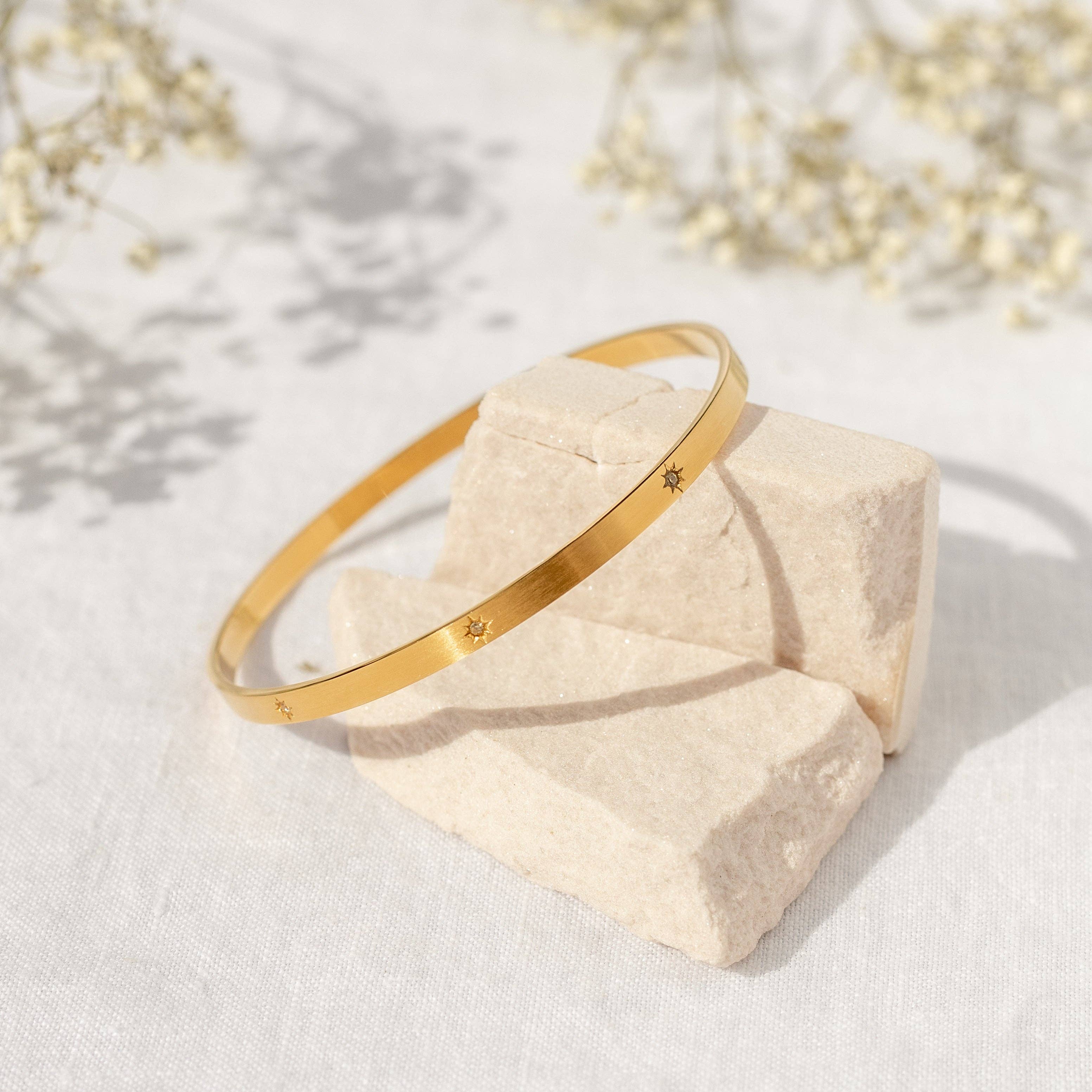 Lucent Bangle: Gold / 2.5 in