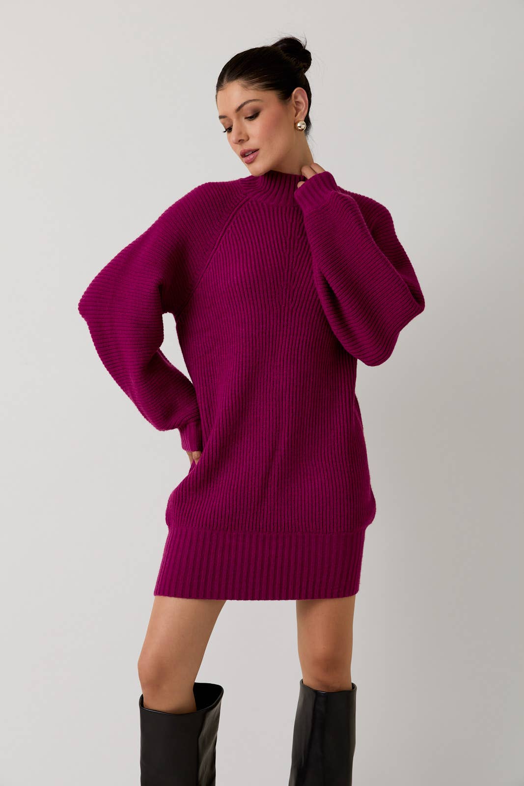 MOCK NECK COZY SWEATER DRESS: MAGENTA
