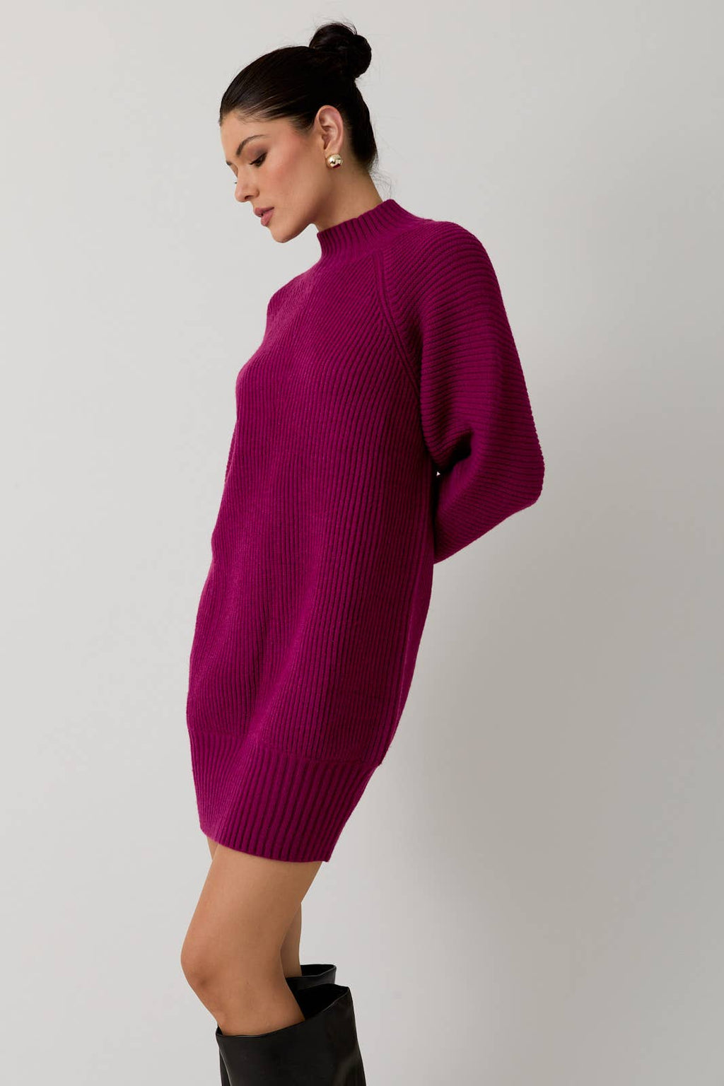 MOCK NECK COZY SWEATER DRESS: MAGENTA