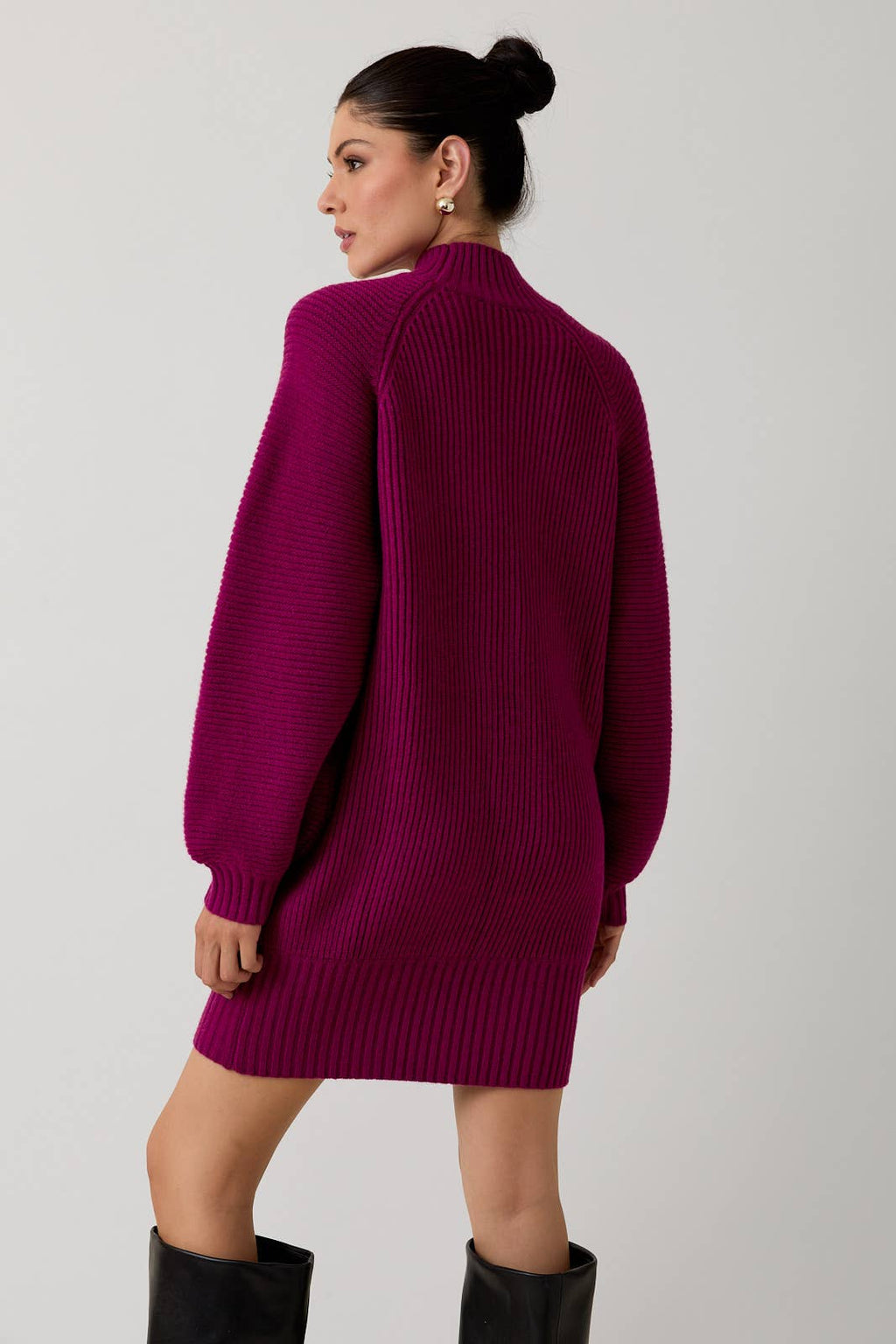 MOCK NECK COZY SWEATER DRESS: MAGENTA