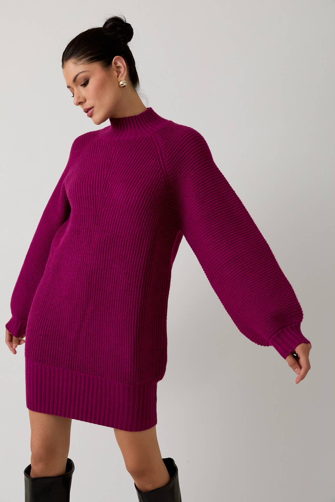 MOCK NECK COZY SWEATER DRESS: MAGENTA