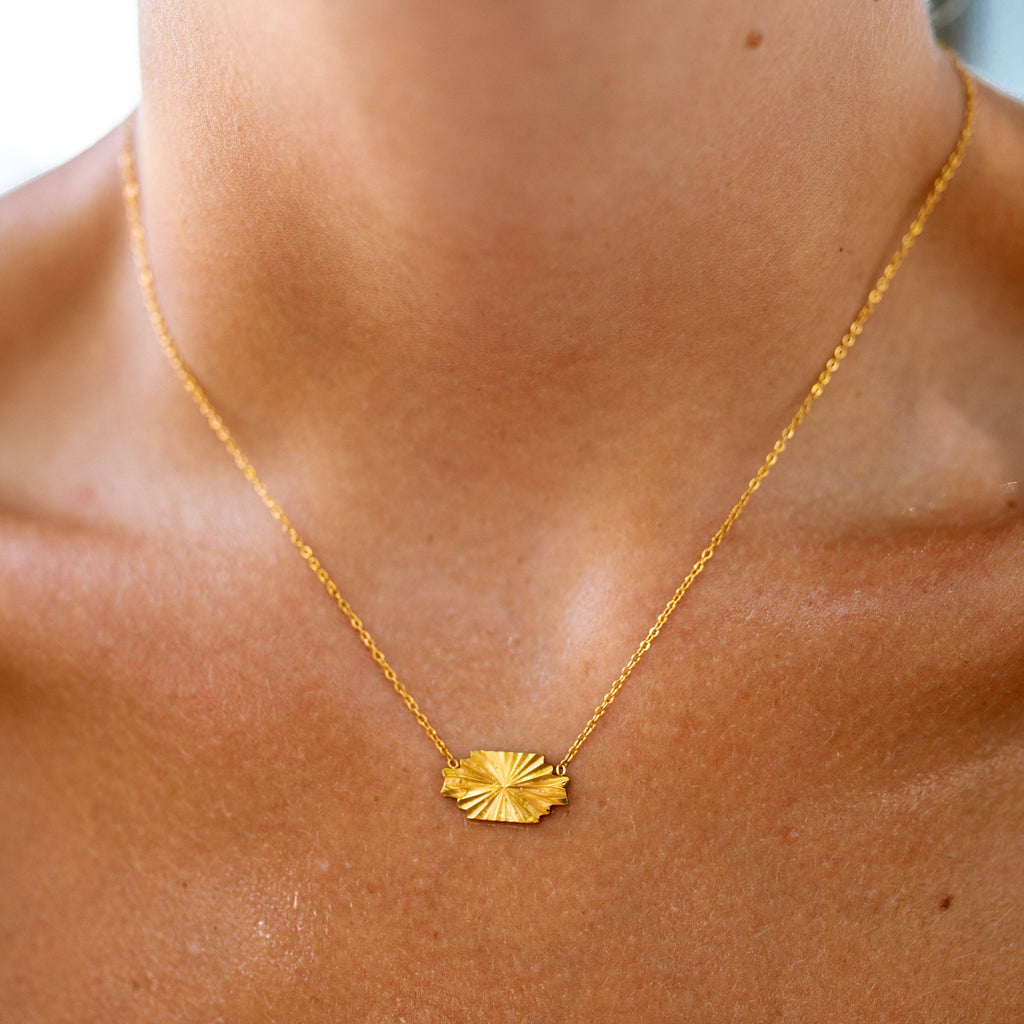 Golden Hour Necklace: Gold