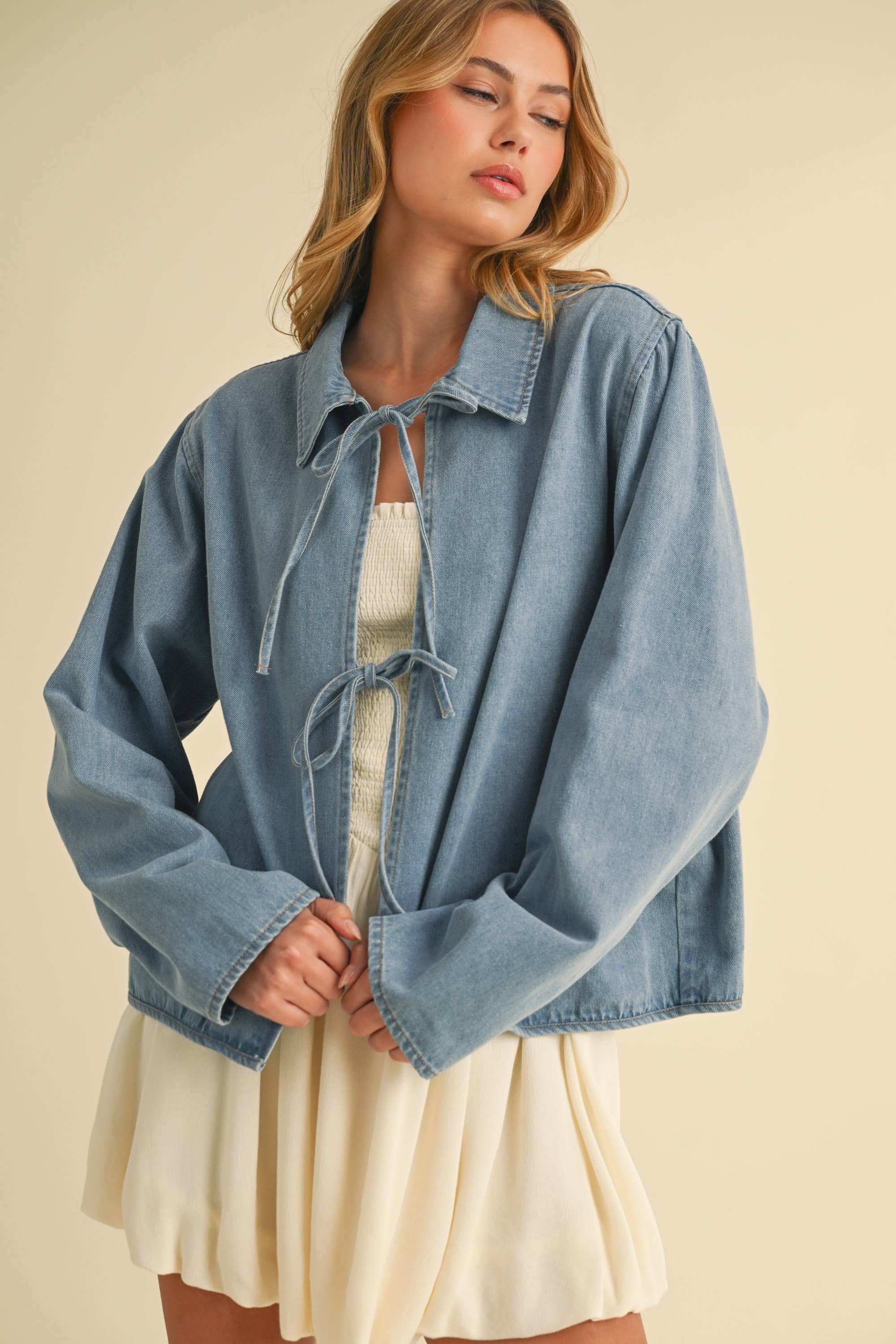 DENIM FRONT TIE LONG SLEEVE JACKET: DENIM